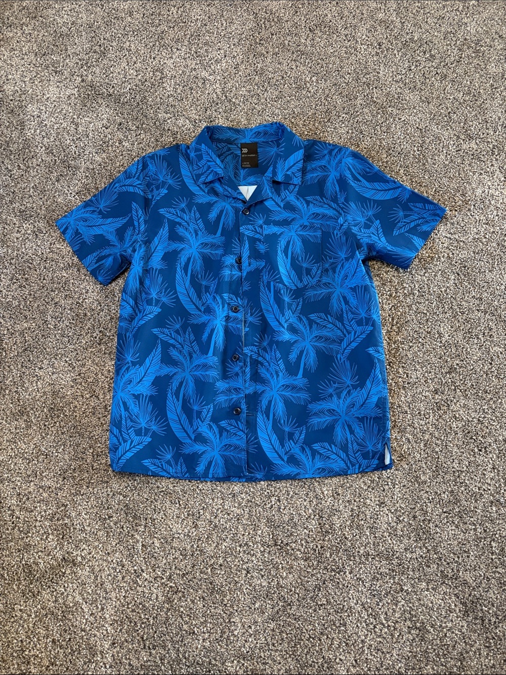 Boys all in motion Blue Palm Print Short-Sleeve Button-Down Shirt L 10/12